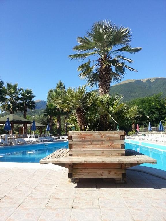Hotel Miami Civitella Del Tronto Exterior photo